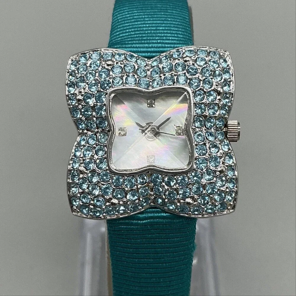 Victoria Wieck B3712 Womens Watch 27mm Silver Tone Crystals New Battery